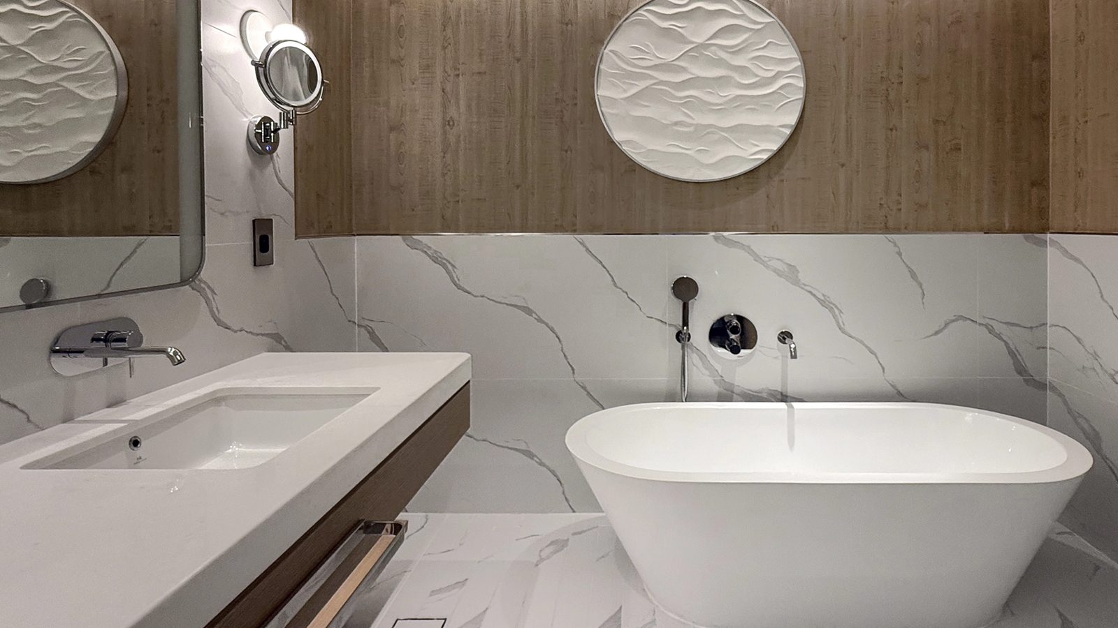 St. Regis Al Mouj Muscat — residence bathroom